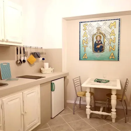 Santa Manna, Vecchia Appartement *