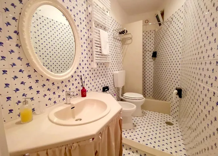 アパート Santa Manna, Vecchia *